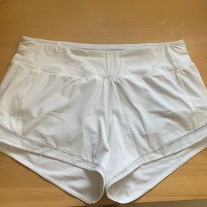 LULULEMON WHITE SHORTS SIZE 8